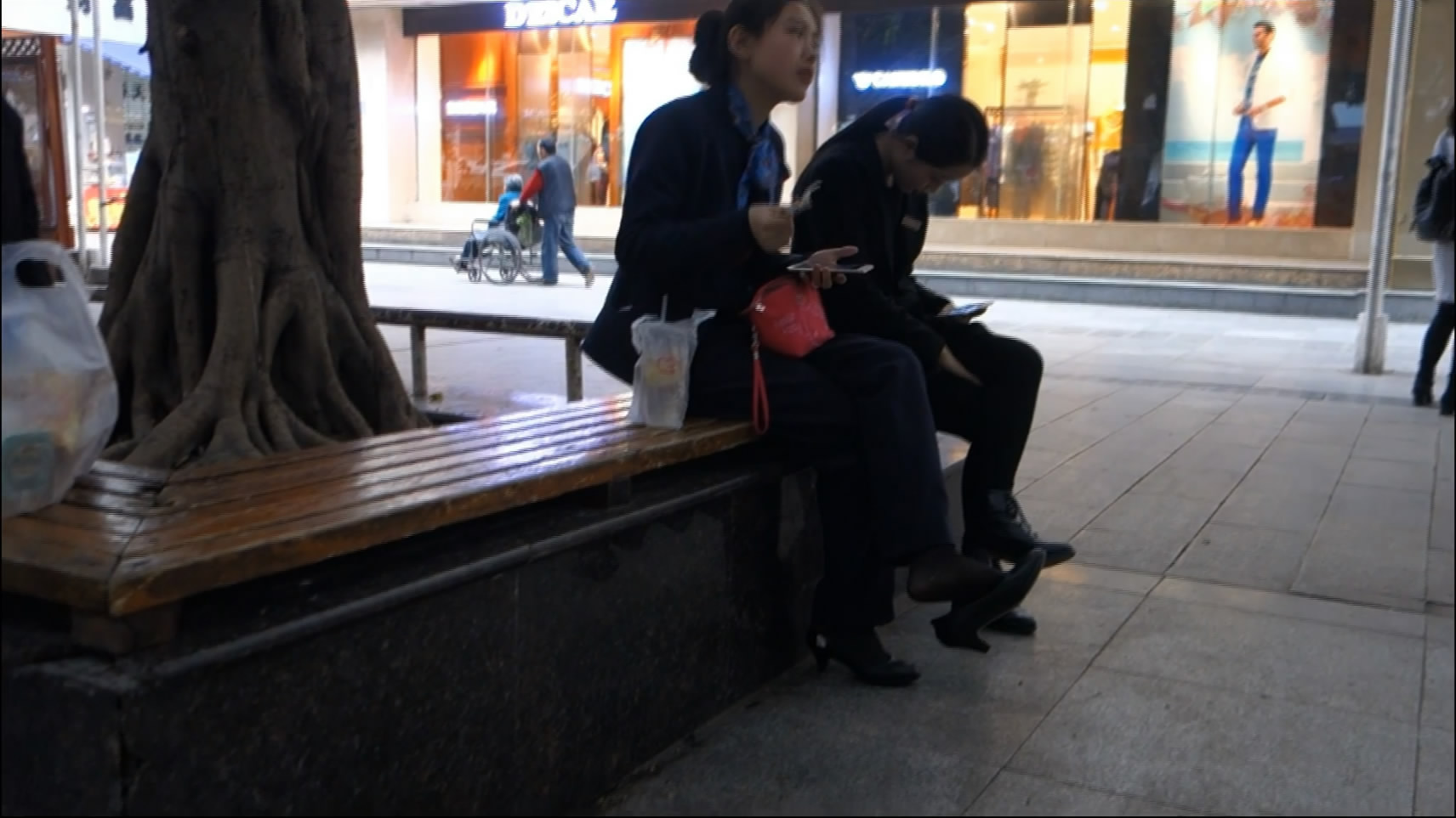 streetsnapdangl[00 01 04][20181129 222319 7]